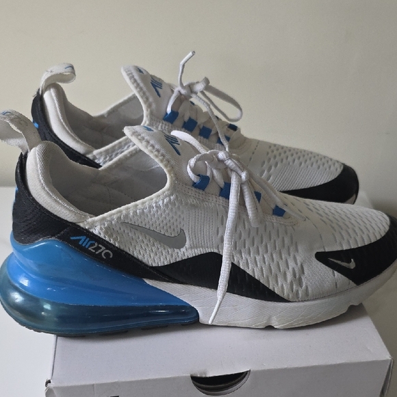 Nike Air Max 270 White and Blue Athletic Shoes - Picture 3 of 9